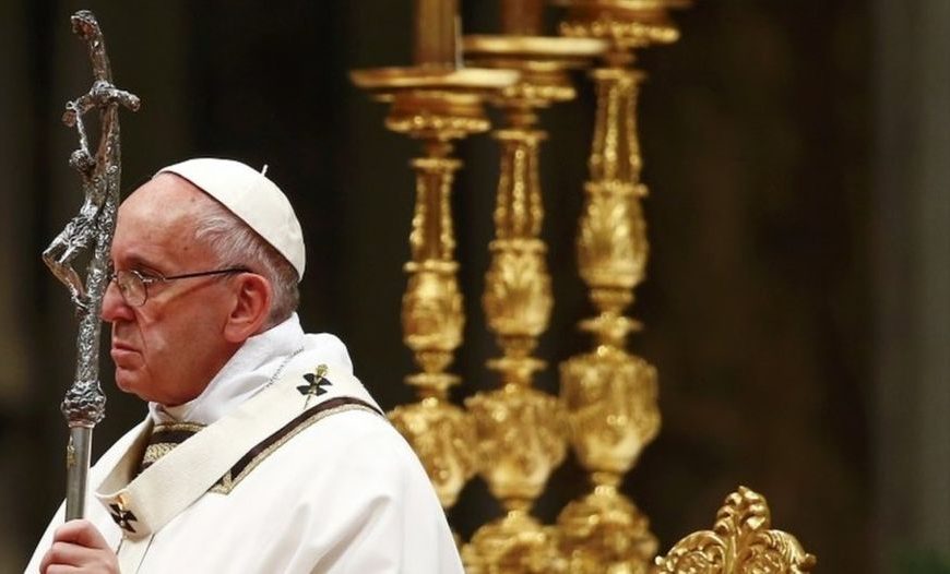 Pope Francis: Christmas ‘hostage to materialism’