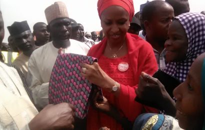 NPA boss in Maiduguri, donates 2,100 bags of beans, 2,540 bags of rice, others to IDPs