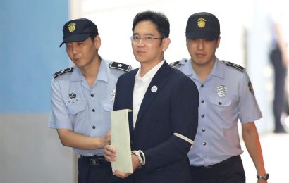 Samsung heir freed from jail
