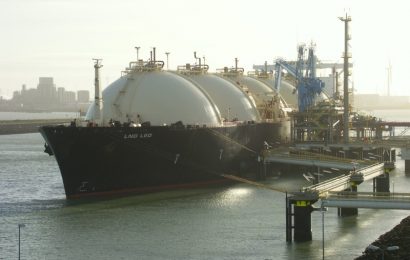 LNG Takes Centre Stage As Shipowners Weigh Future Marine Fuel options