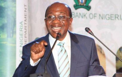 Emefiele Woos Conglomerates To Help Boost Economy