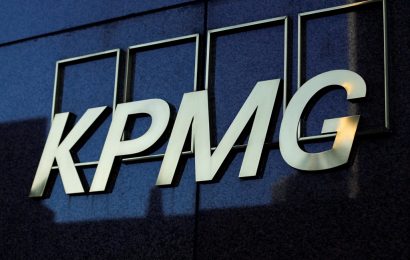 KPMG Boss Steps Aside