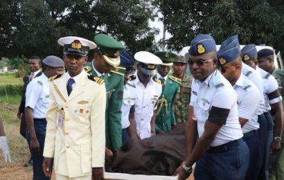 Buhari Condoles Nigerian Air Force