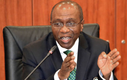 Buhari Reappoints Emefiele As CBN Governor For Second Term