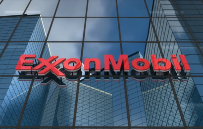 ExxonMobil Hires LNG-Fueled Bunker Tanker