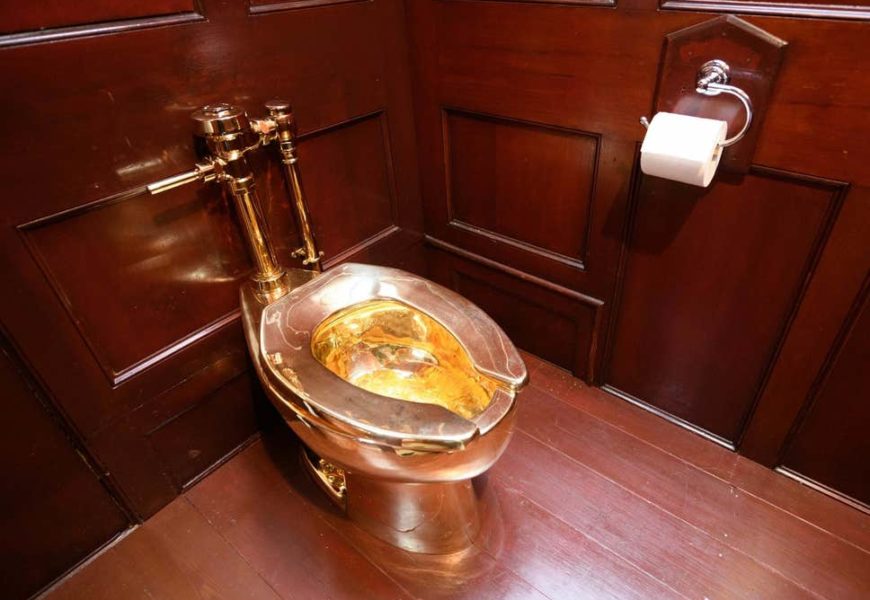 £1m Golden Toilet Stolen From Palace