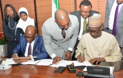 NNPC, NLNG Sign $2.5b Gas Supply Contract