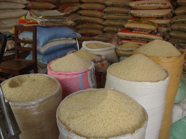 Customs Arrest 15 Suspects For Re-Bagging Foreign Rice