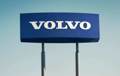 Volvo Cars To Cut 1,300 Jobs