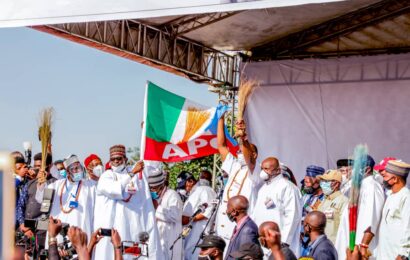 APC Flags-Off Governorship Campaign In Edo