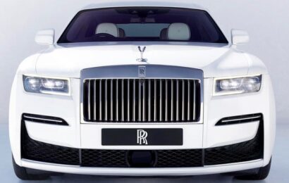 New £250,000 Rolls-Royce Ghost Debuts