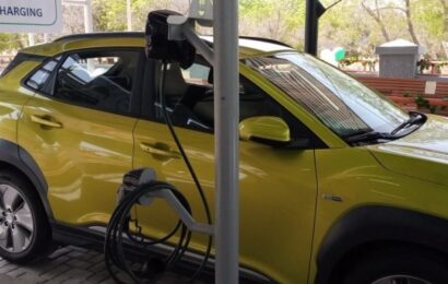 Nigeria Unveils First Solar Energy Powered Electric Vehicle Charging Station