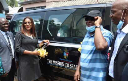 SIFAX Group Donates Bus To Seafarers Mission