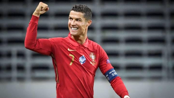 Ronaldo Breaks International Goal Record