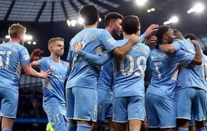 Manchester City Hold Off Leicester To Move Six Point Clear
