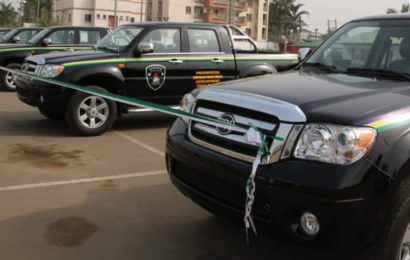 Police Takes Delivery Of 16 Innoson Pick-Up 