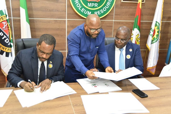 Nigeria Signs Natural Gas MoU With Equatorial Guinea