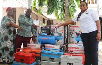Mandilas Empowers Lagos Artisans With Mechanical Toolboxes, Spraying Machines