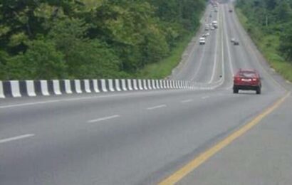 FG Cautions Motorists Against Speeding On Lagos-Ibadan Expressway 
