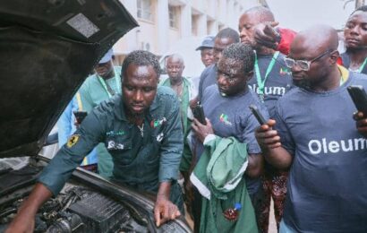 NNPC Retail Sensitizes 1,000 Auto Mechanics On CNG Adoption, Oleum Lubricant Range