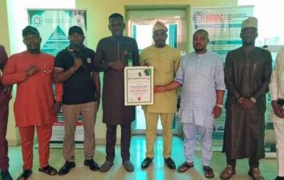 NADDC Boss, Osanipin, Bags NANS Award