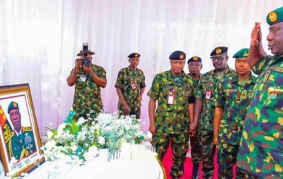 Acting COAS Consoles Late Lieutenant General Lagbaja’s Family