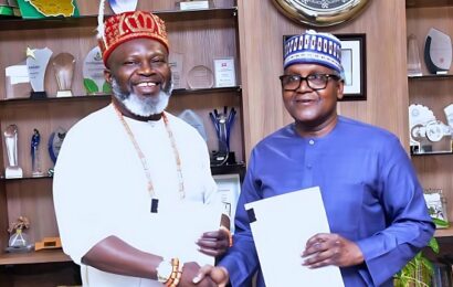 NNPCL Seals 10-Year Gas Supply Deal With Dangote Refinery