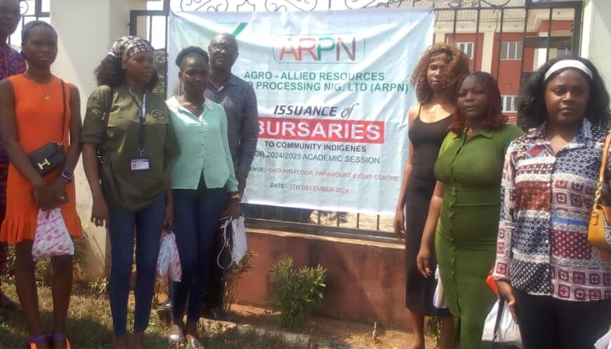 Dufil Disburses Bursary To students From Seven Communities