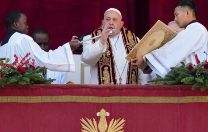 Pope Francis Calls For ‘Arms To Be Silenced’