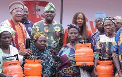 GTCO Distributes 3,000 Gas Cylinders To Ogun Community